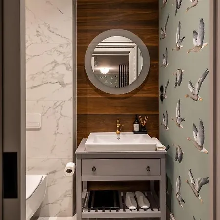 Piac43 - Svetits-palota * ديبريتْسين